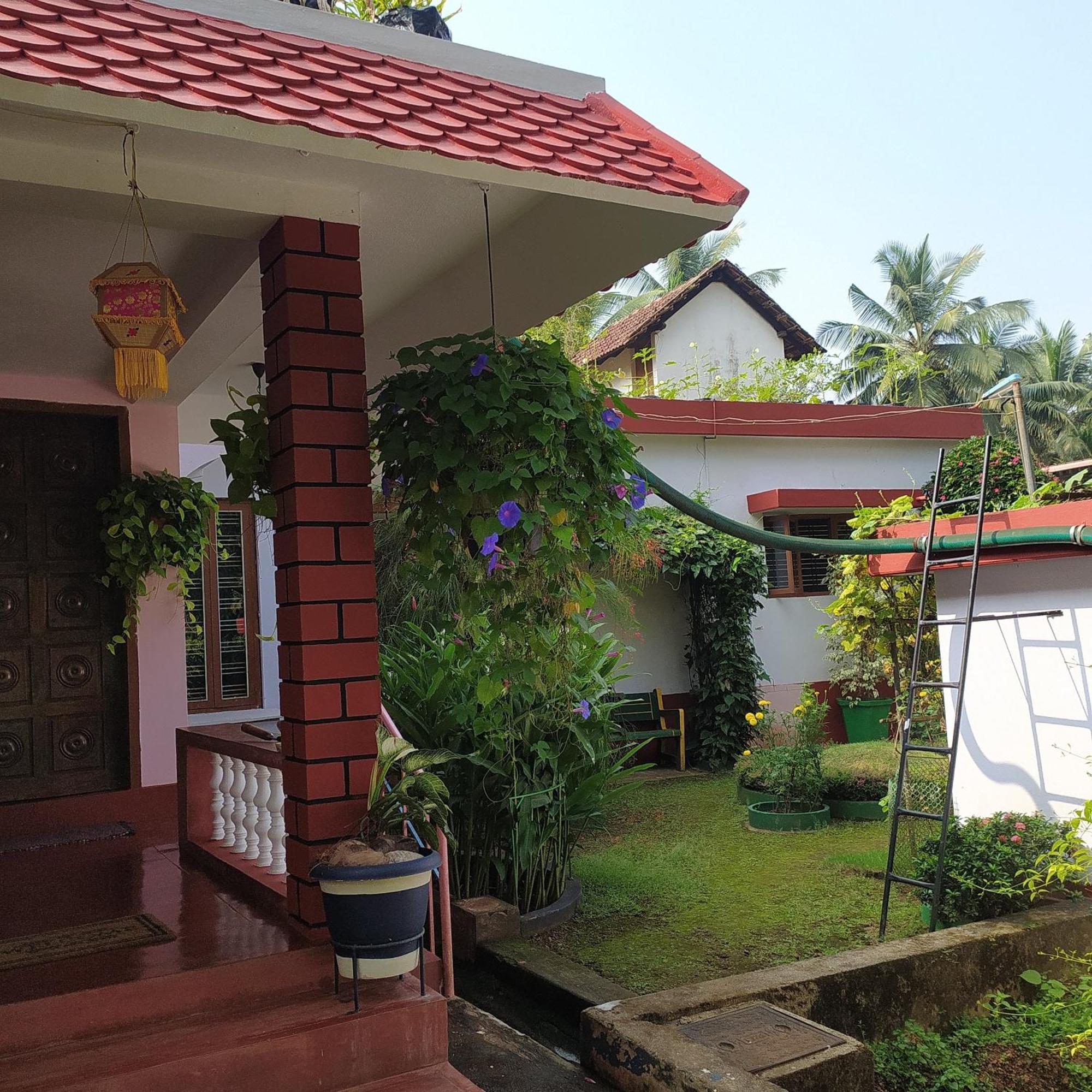 Runnin Airport - Homestay Gurpur ภายนอก รูปภาพ