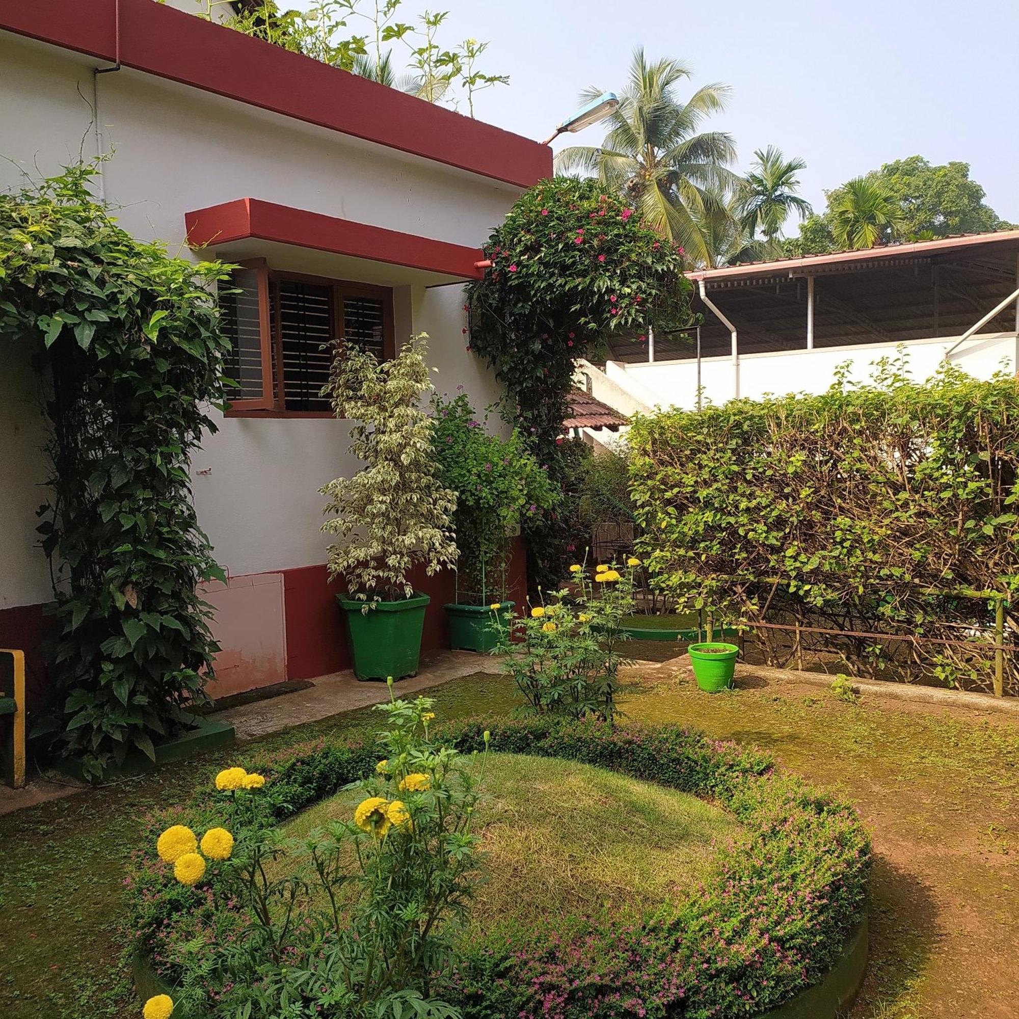 Runnin Airport - Homestay Gurpur ภายนอก รูปภาพ